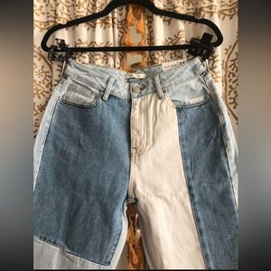PacSun Mom Jean size 25 Hopper Patch